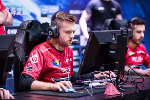 NiKo
