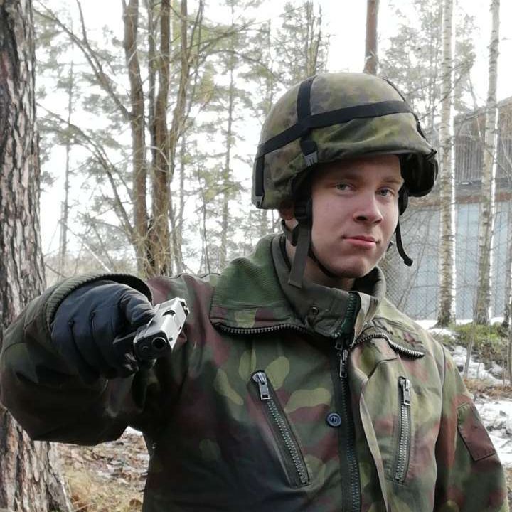 EeronNiksapussi