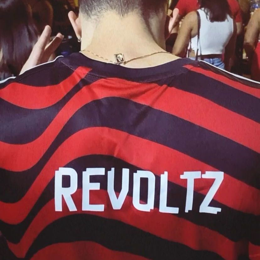 R3voltz